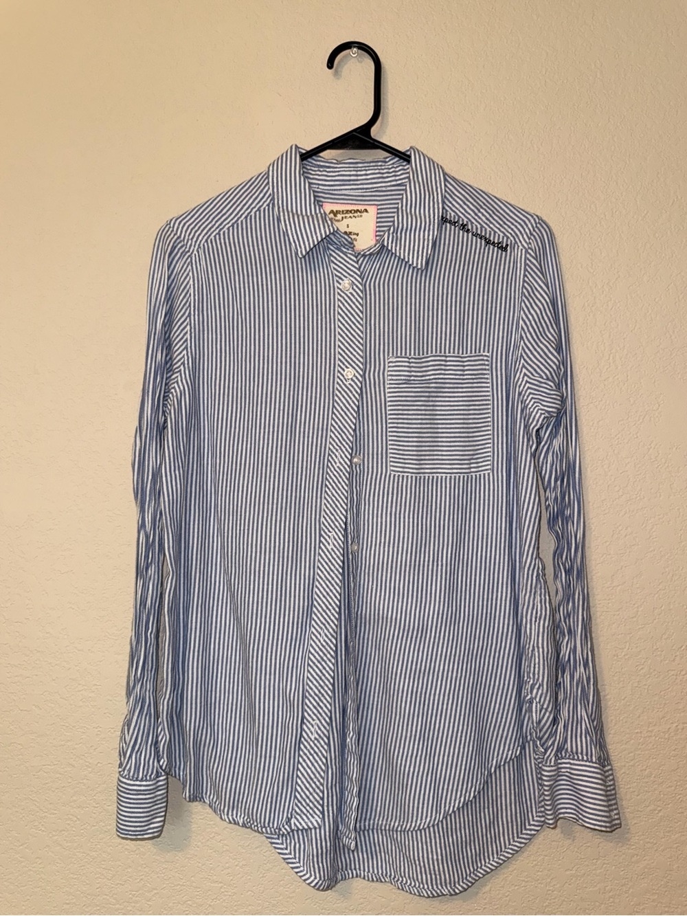 Arizona Jean Company Light Blue & White Striped Button-Up Shirt